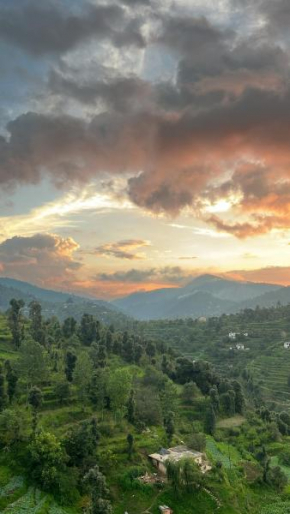 Nazara by THHPSOCIETY - COME WITNESS THE SUNSET VALLEY VIEWS FROM YOUR BED